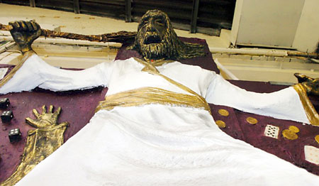 The Cleansing of the Temple statue at a Liverpool art gallery